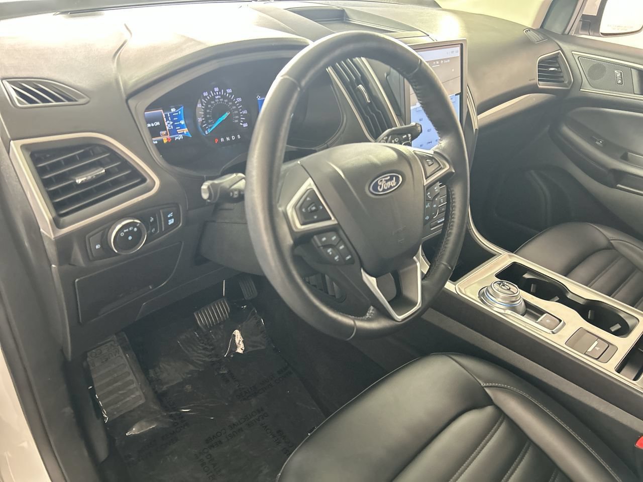 Used 2023 Ford Edge SEL w/ Convenience Package AWD/4WD image 11