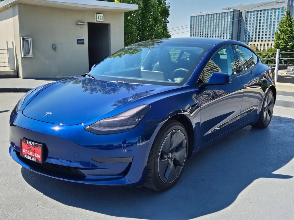Used 2021 Tesla Model 3 Standard Range Plus RWD image 8
