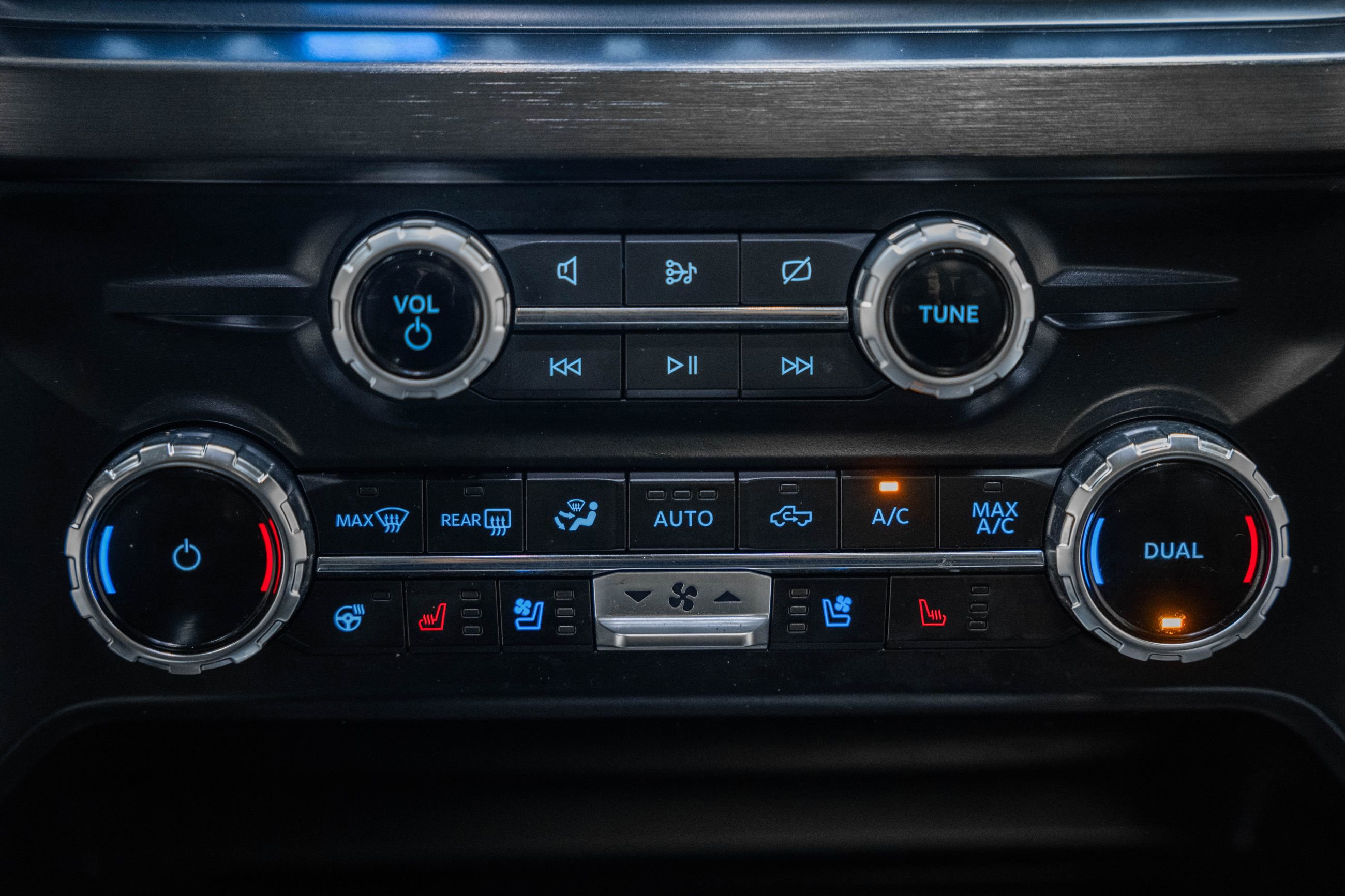 Used 2023 Ford F350 Lariat w/ Lariat Ultimate Package image 27