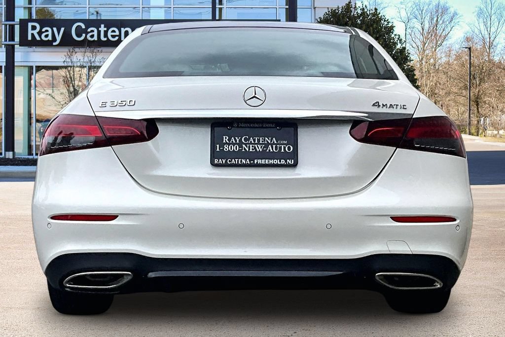 Used 2022 Mercedes-Benz E 350 4MATIC Sedan w/ Driver Assistance Package image 4