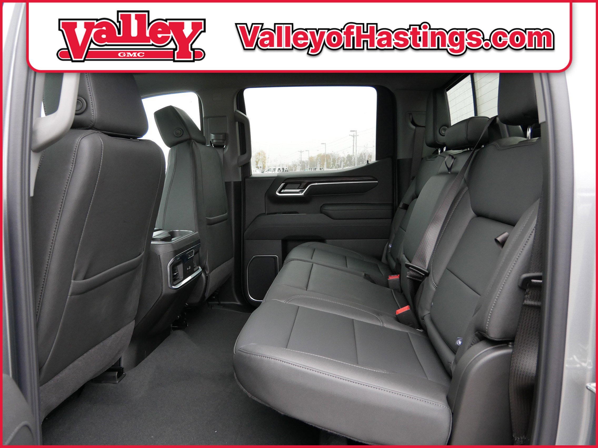 New 2026 GMC Sierra 1500 SLT w/ SLT Premium Plus Package image 8