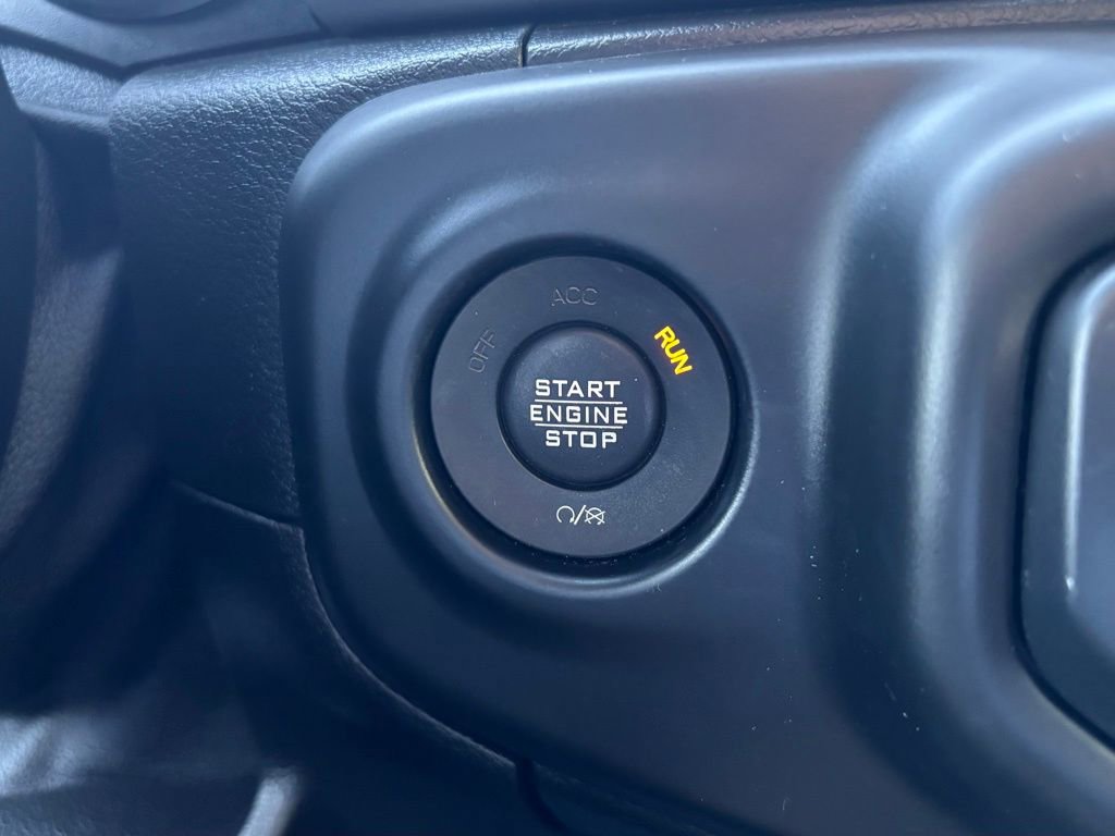 Used 2018 Jeep Wrangler Unlimited Sport image 24