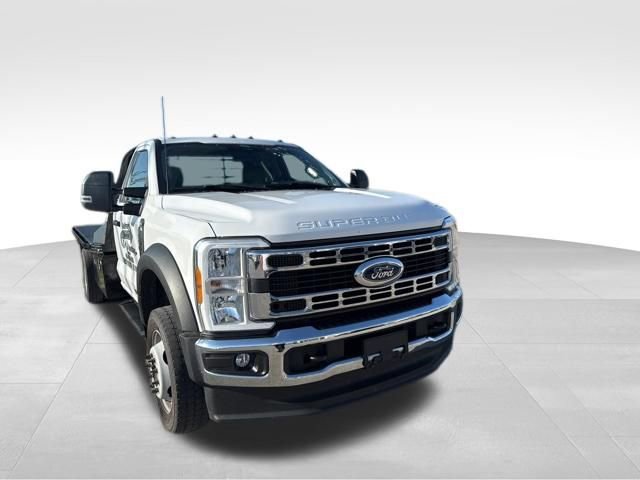 Used 2024 Ford F550 4x4 Regular Cab Super Duty image 3