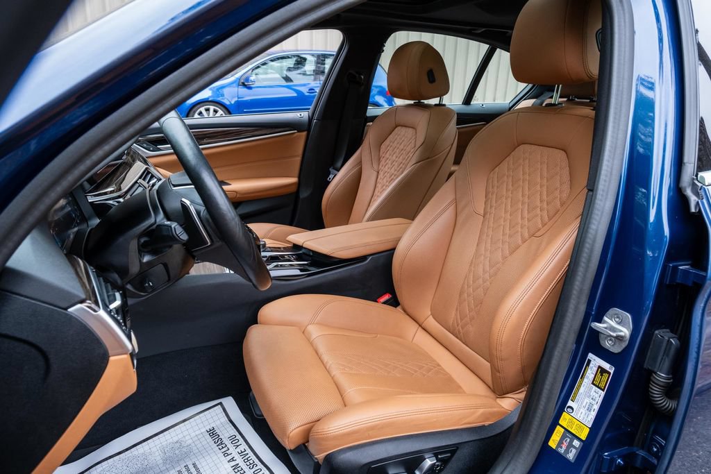 Used 2023 BMW 530e xDrive w/ Premium Package AWD/4WD image 16