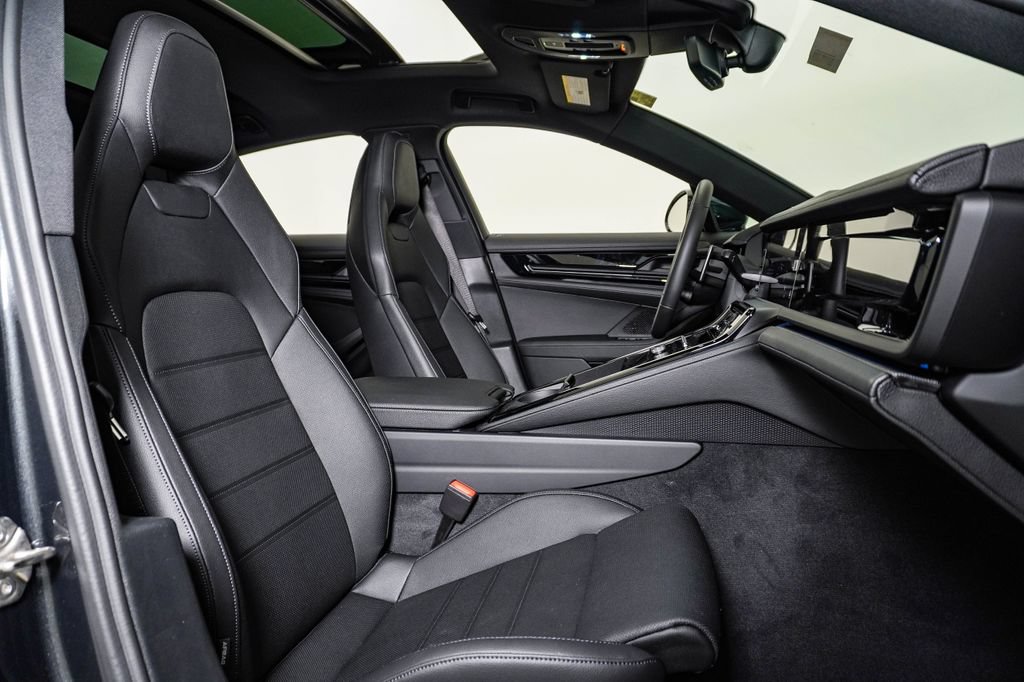 New 2026 Porsche Panamera 4 AWD/4WD image 15