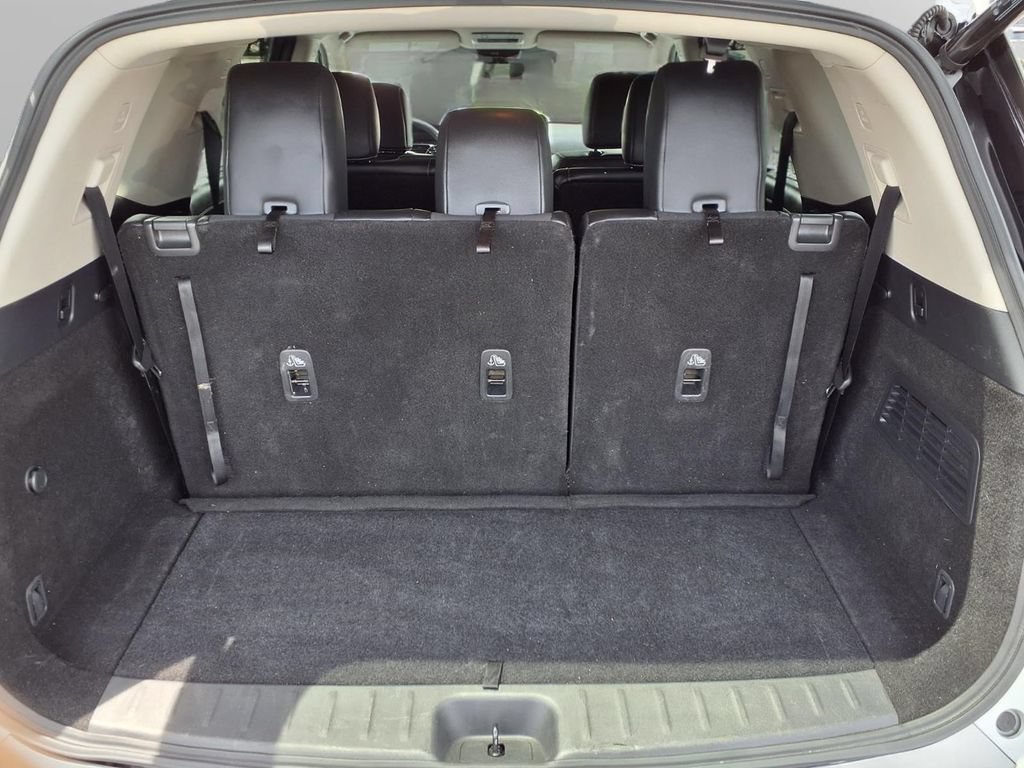 Used 2025 Nissan Pathfinder SL FWD image 27