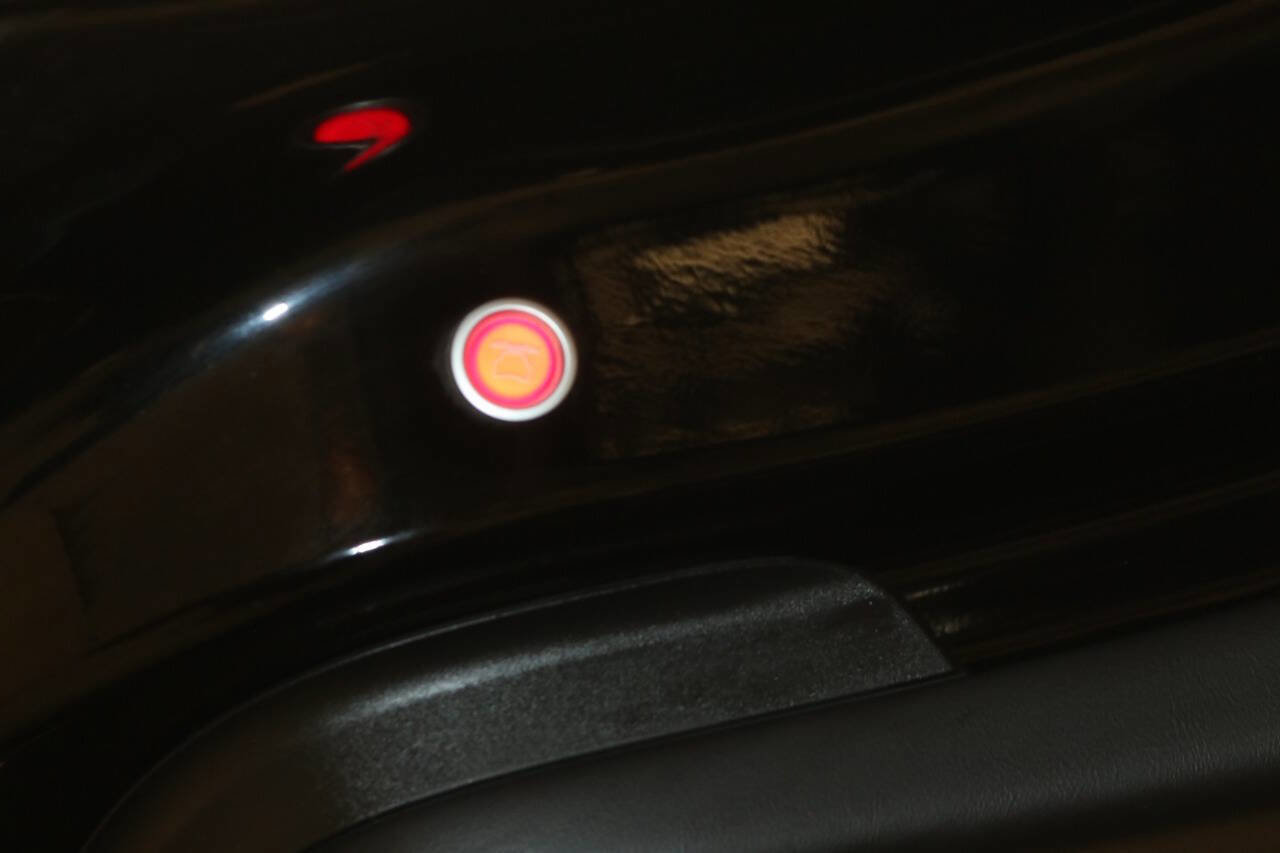 Used 2020 Tesla Model X image 56