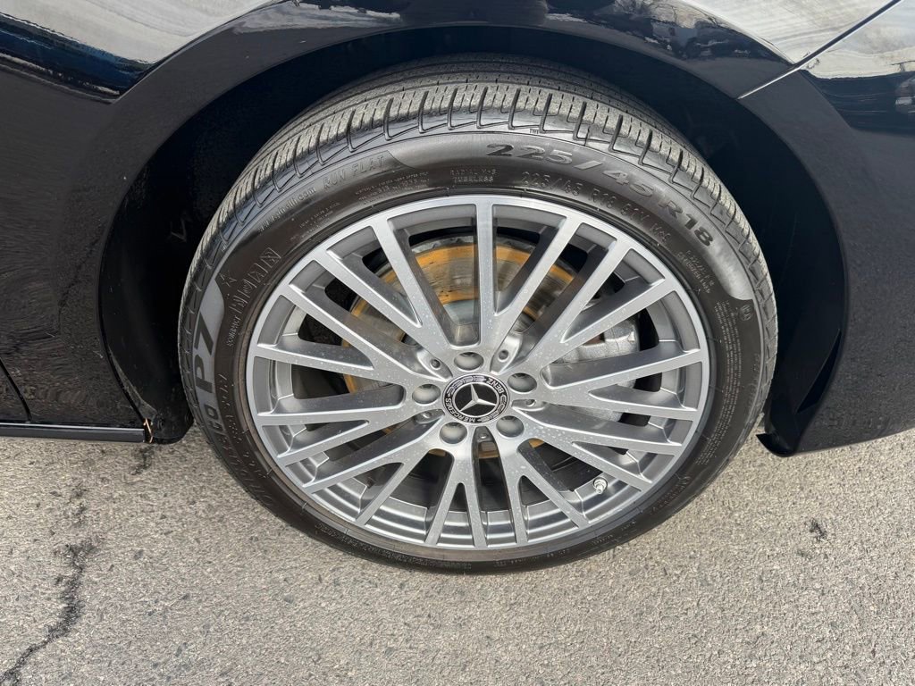 Used 2025 Mercedes-Benz CLA 250 image 14