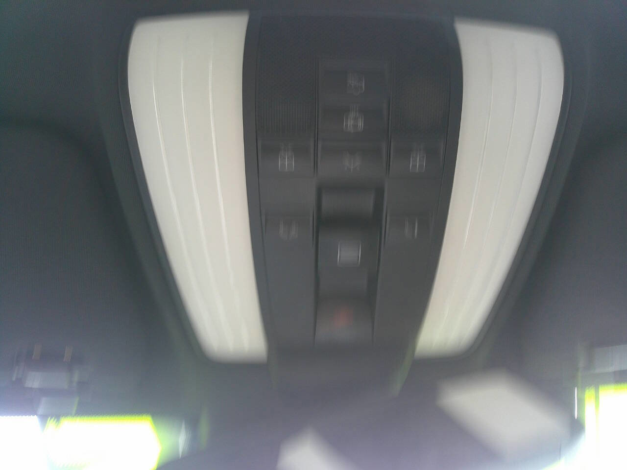 Used 2014 Mercedes-Benz E 550 4MATIC Sedan w/ Premium 1 Package image 24