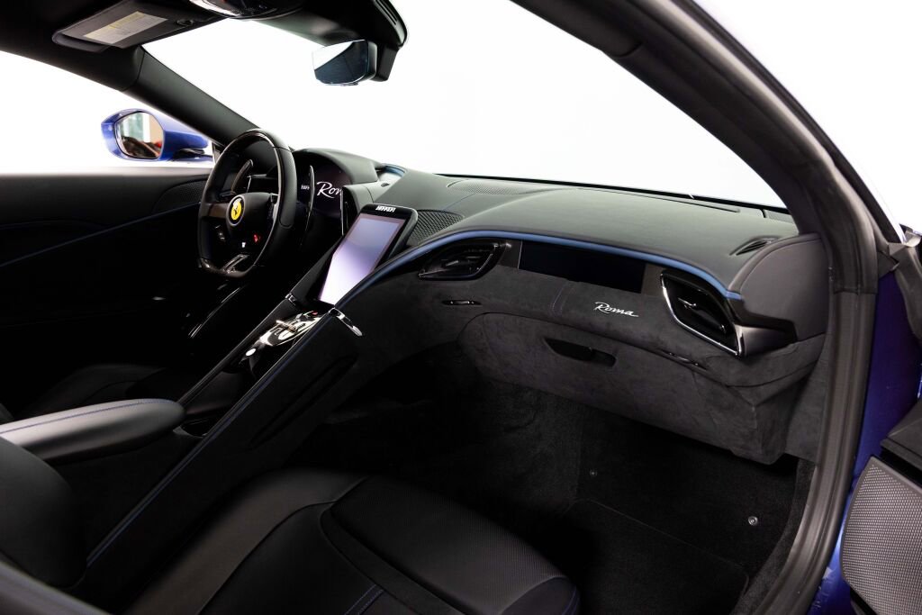 Certified 2021 Ferrari Roma image 27