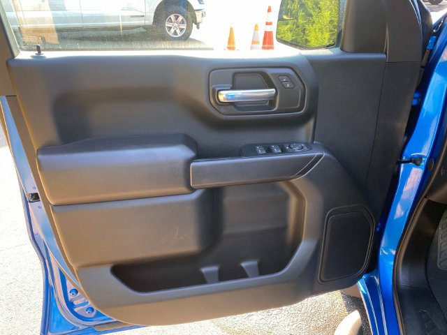 Used 2023 Chevrolet Silverado 1500 Custom w/ Rally Edition AWD/4WD image 11