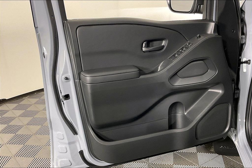 New 2026 Nissan Frontier SV w/ Tow Package image 43