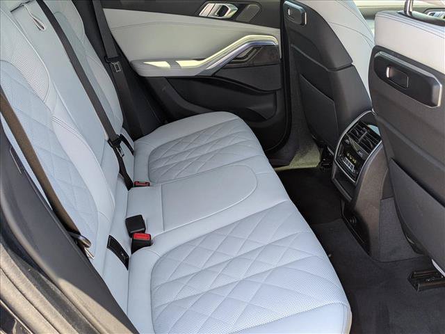 Certified 2026 BMW X6 xDrive40i w/ Climate Comfort Package AWD/4WD image 21