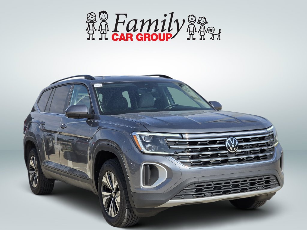 Used 2025 Volkswagen Atlas SE FWD image 2