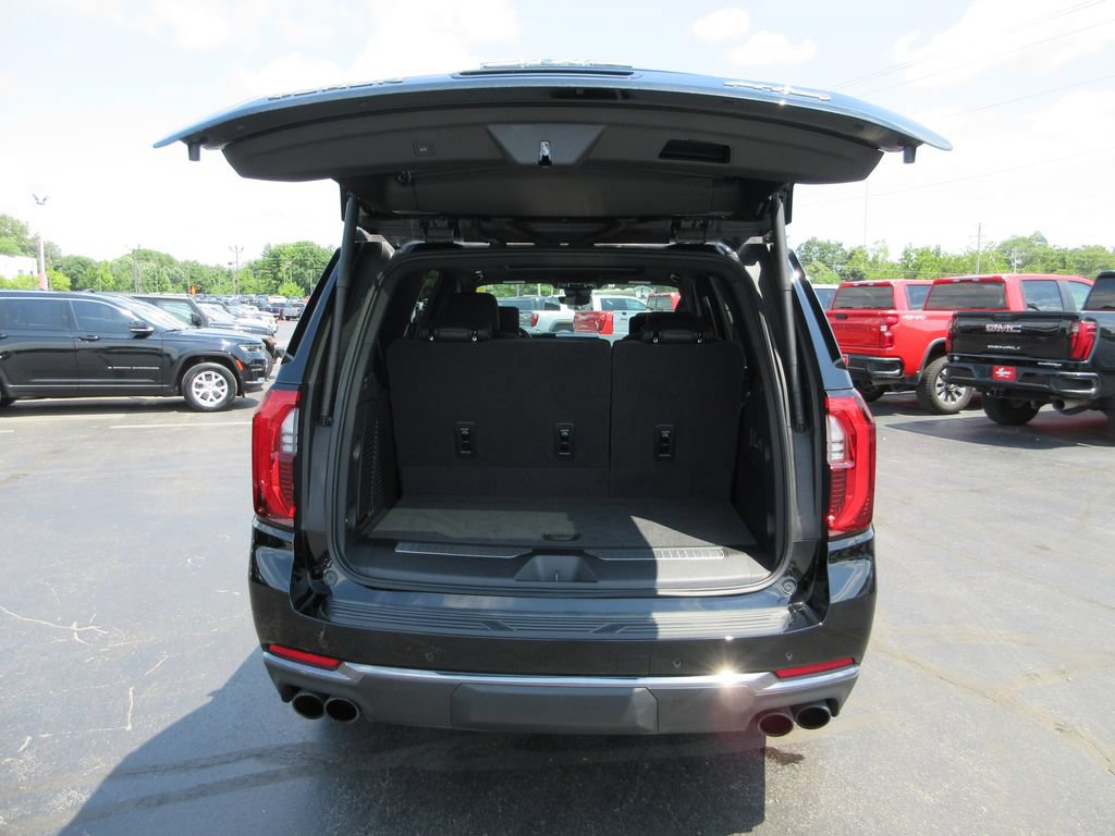 Certified 2026 GMC Yukon AT4 w/ AT4 Premium Plus Package AWD/4WD image 7