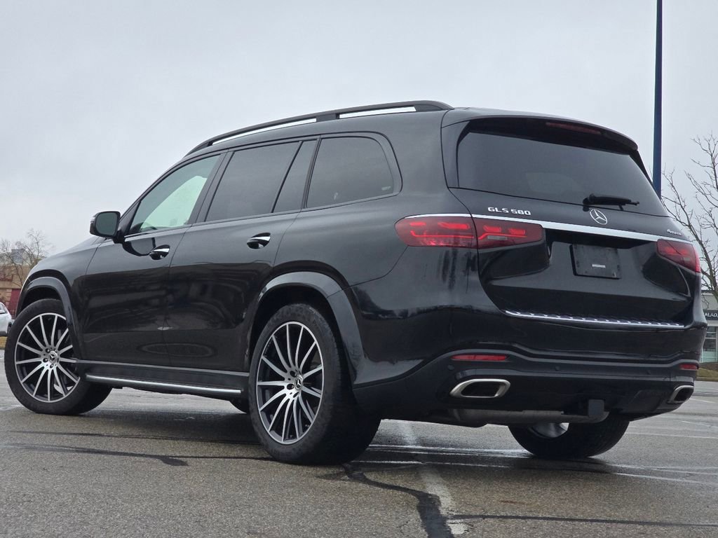 Used 2024 Mercedes-Benz GLS 580 4MATIC image 14