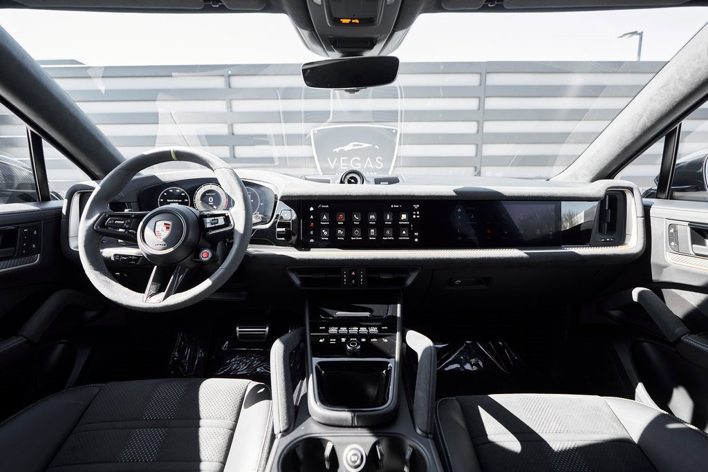 Used 2024 Porsche Cayenne Turbo GT image 52