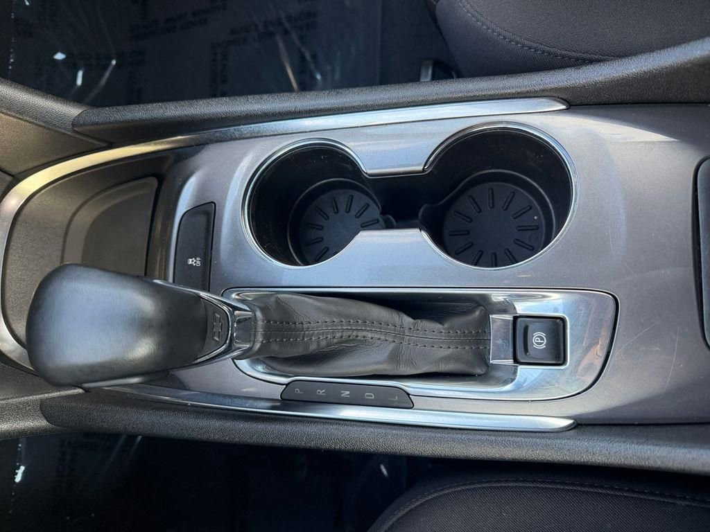 Used 2023 Chevrolet Malibu LT w/ Redline Edition image 16