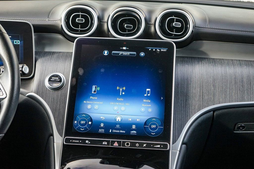 Used 2024 Mercedes-Benz GLC 300 image 13