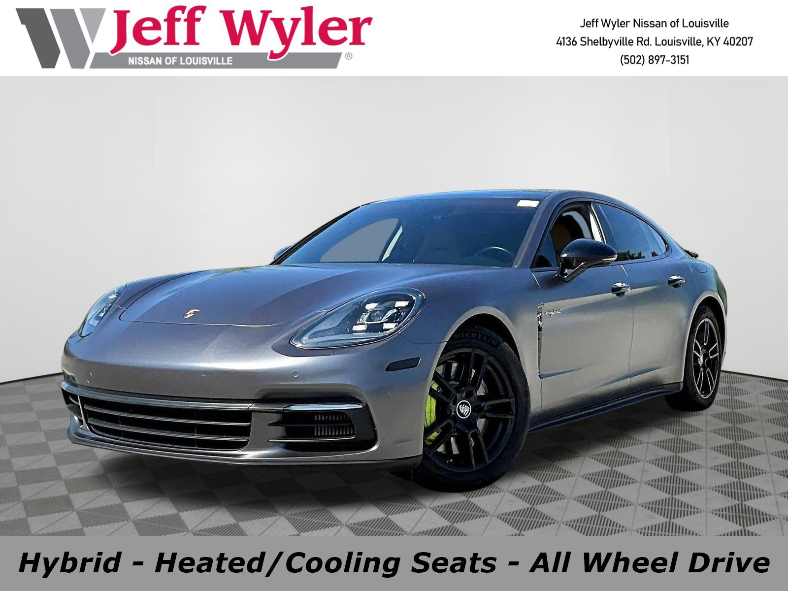 Used 2018 Porsche Panamera 4 AWD/4WD image 1