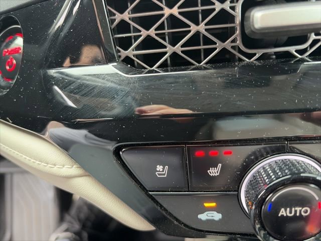 Used 2024 Honda Accord Touring image 11