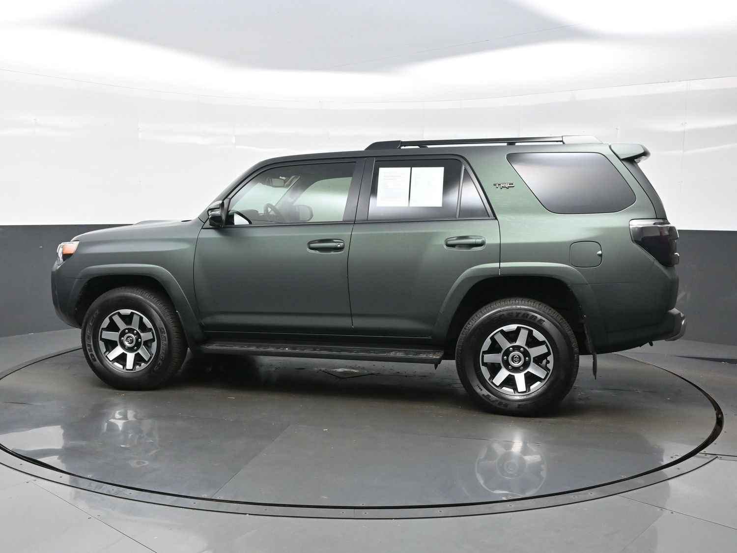 Used 2024 Toyota 4Runner TRD Off-Road Premium w/ Off Road Premium Plus Package AWD/4WD image 3
