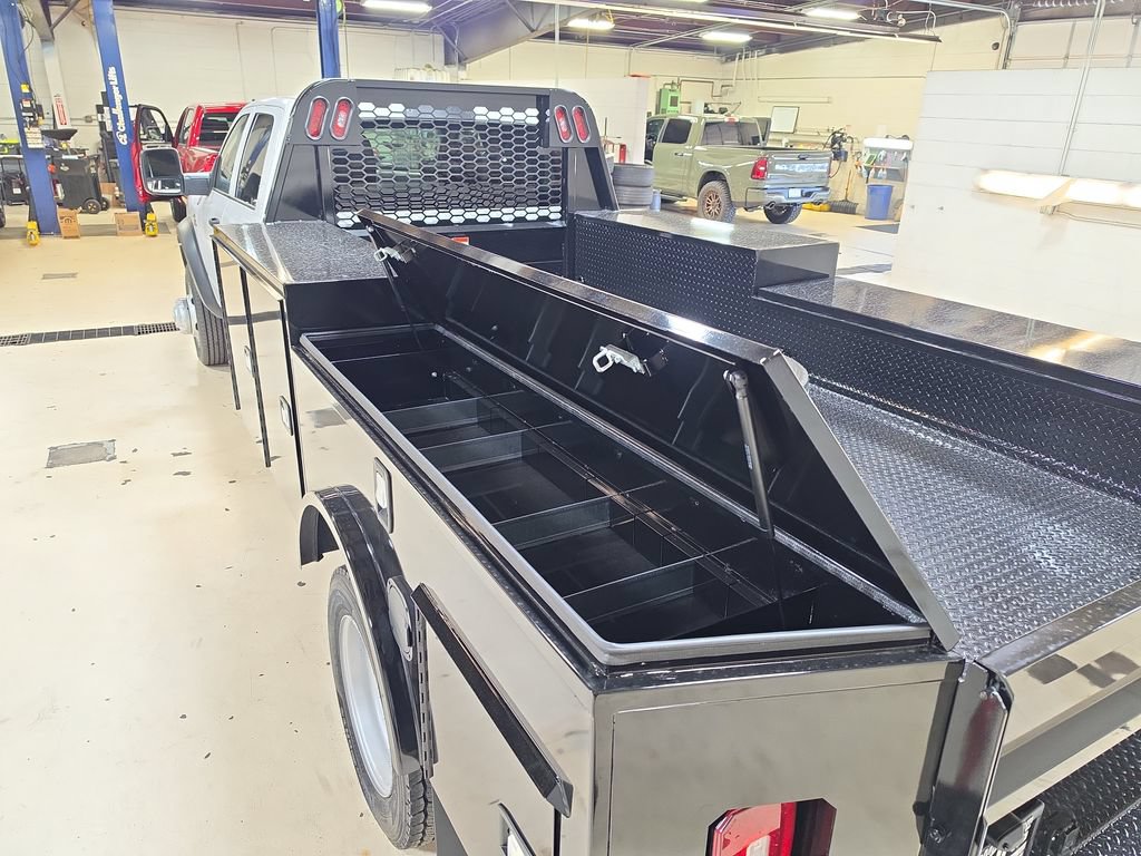 New 2026 RAM 5500 Tradesman w/ Chrome Appearance Group AWD/4WD image 12