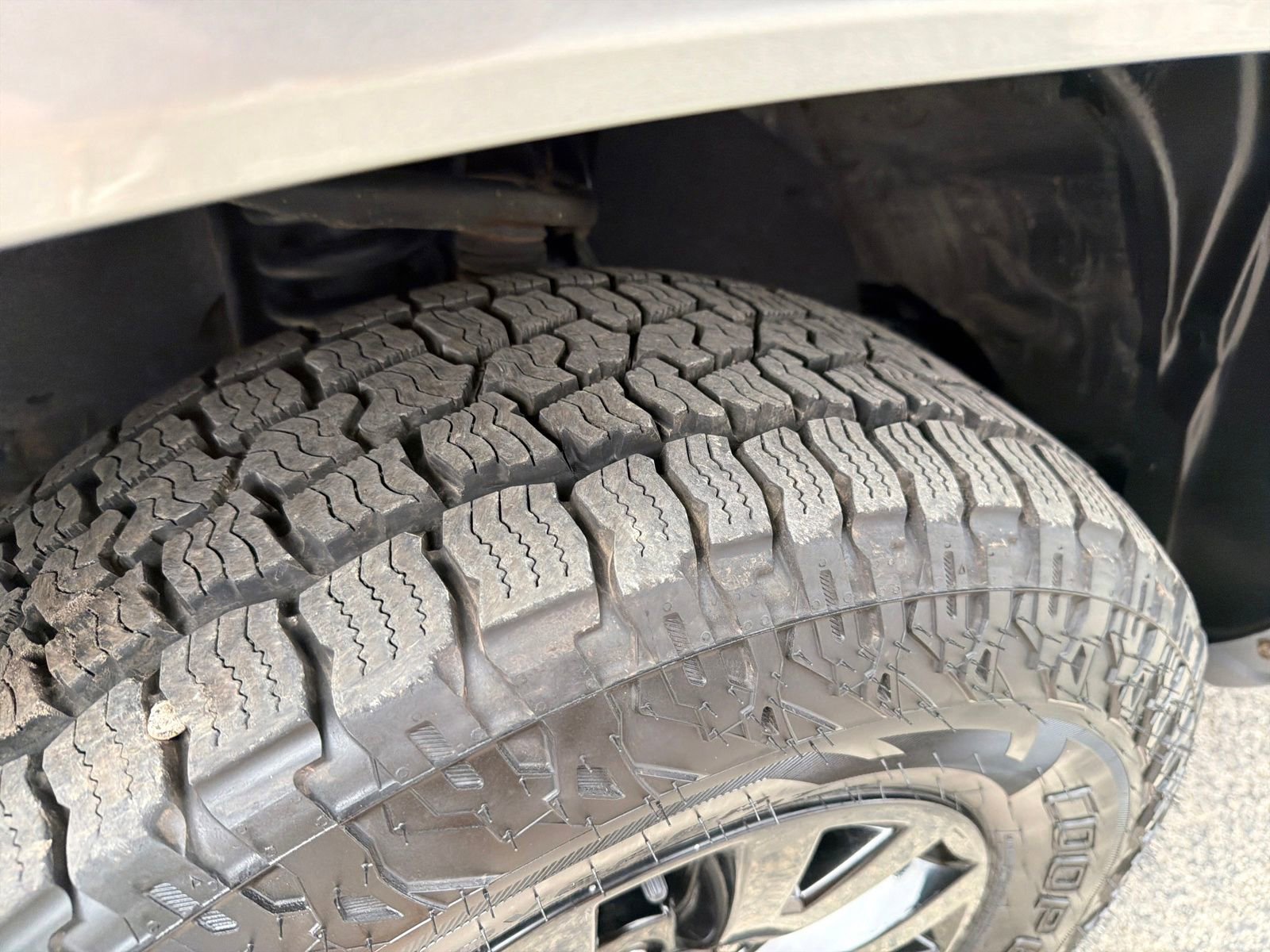 Used 2017 Toyota Tacoma SR5 w/ Tow Package AWD/4WD image 31
