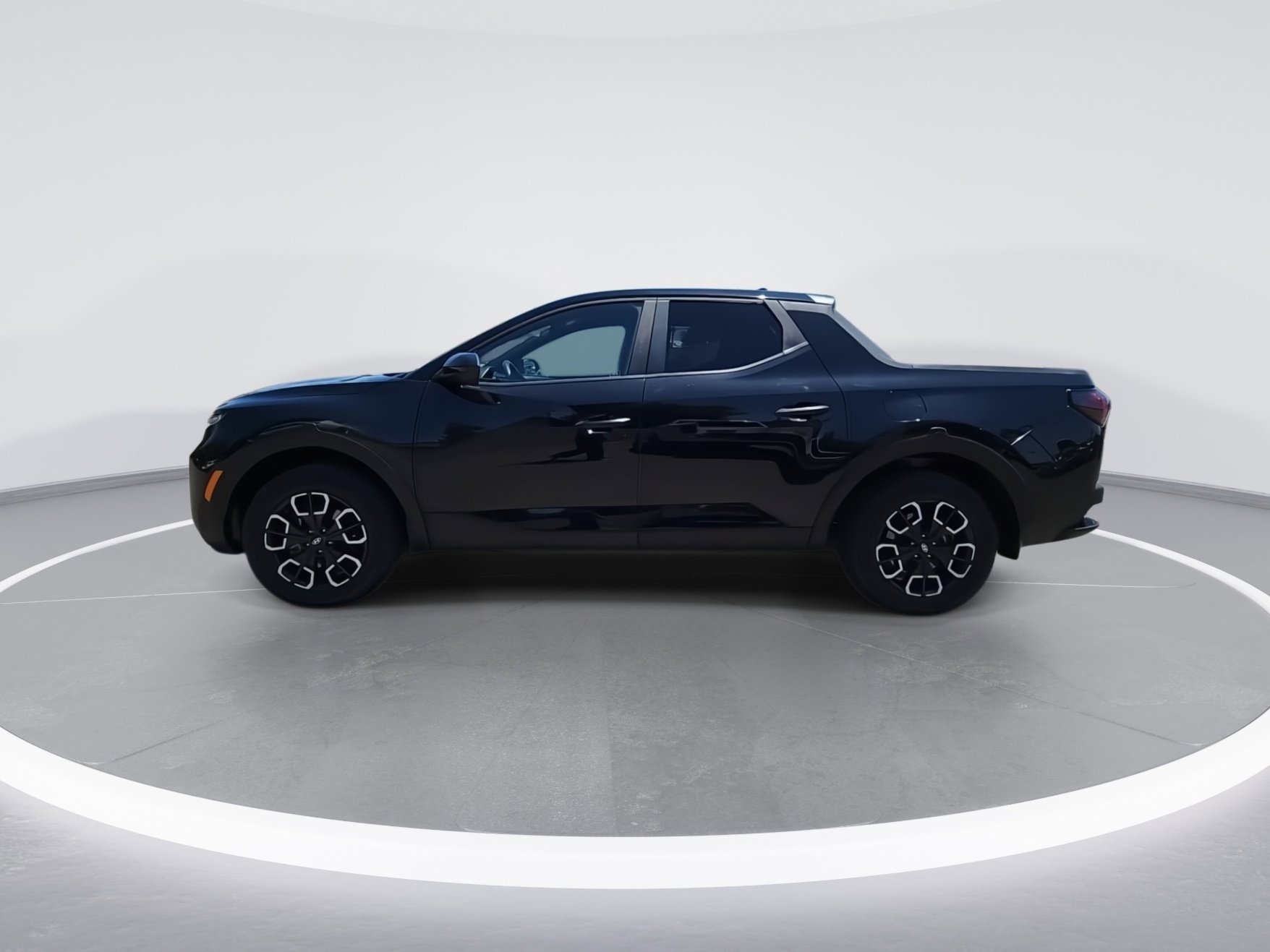 Used 2023 Hyundai Santa Cruz SE AWD/4WD image 5