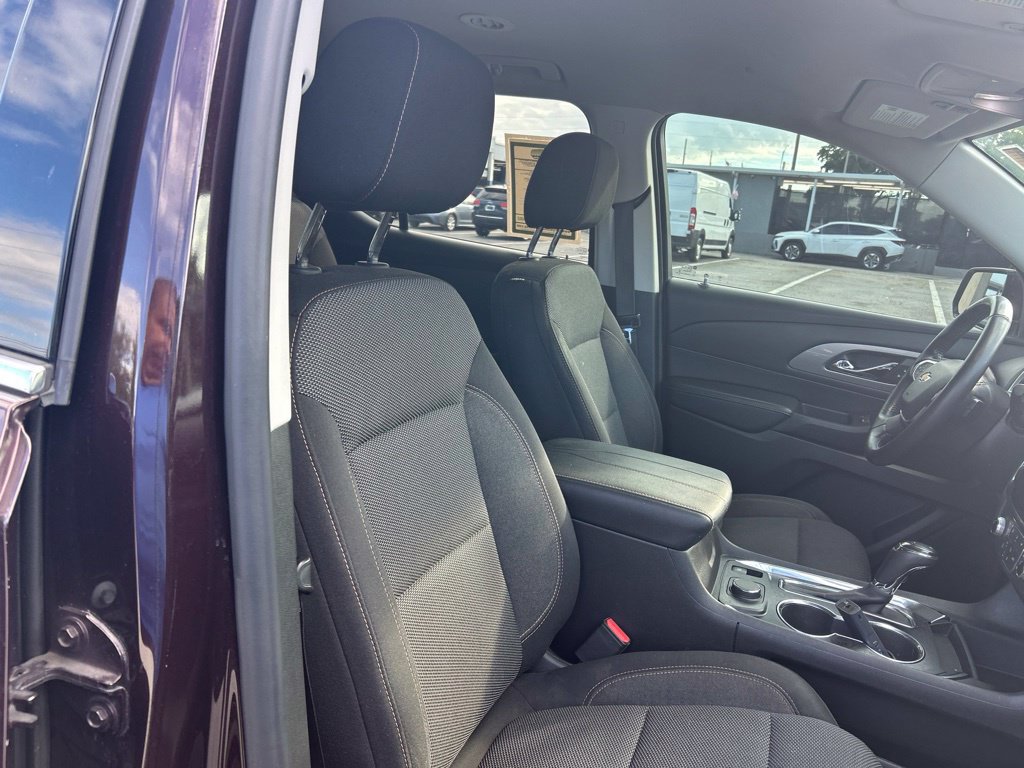 Used 2019 Chevrolet Traverse LT FWD image 22
