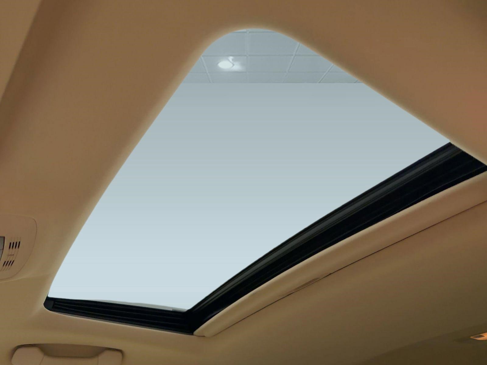 Used 2011 Lexus RX 350 2WD w/ Premium Pkg image 15