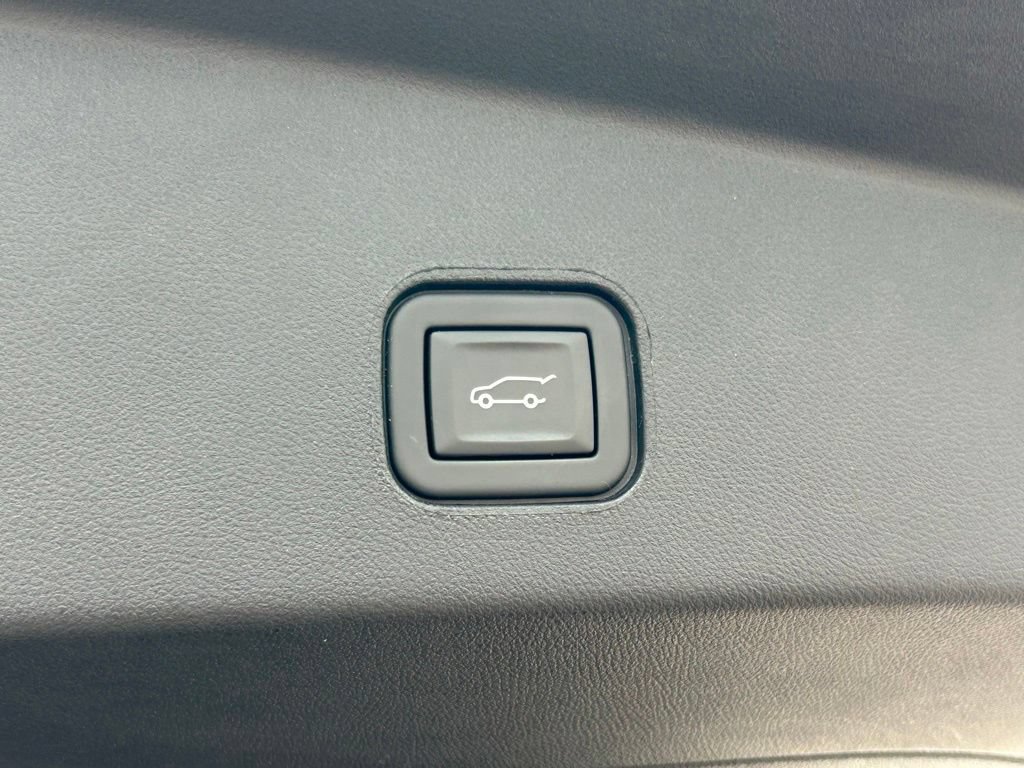Used 2024 Cadillac Lyriq Sport RWD image 74