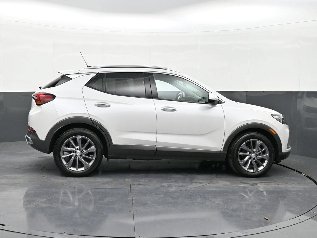 Certified 2023 Buick Encore GX Essence w/ Experience Buick Package FWD image 6