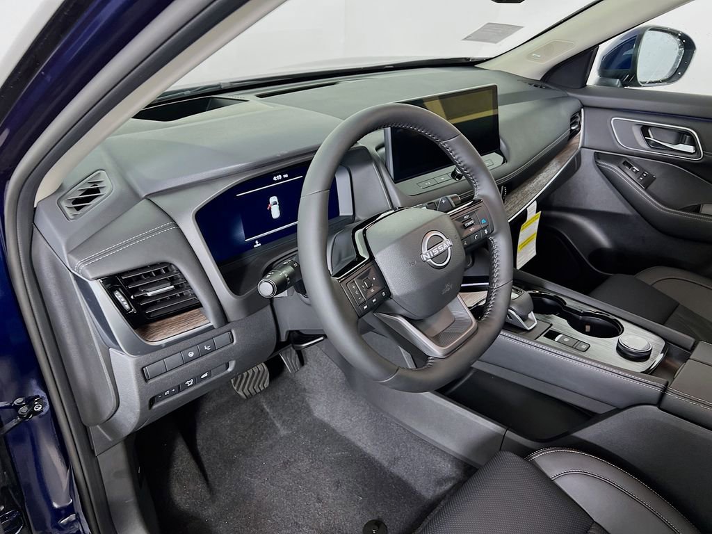 New 2026 Nissan Rogue Platinum w/ Platinum Premium Package image 8