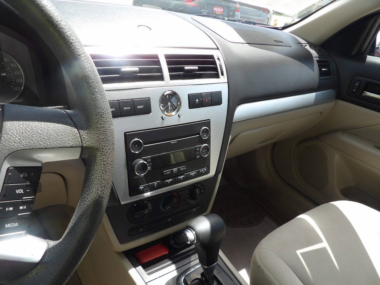 Used 2009 Mercury Milan FWD image 7