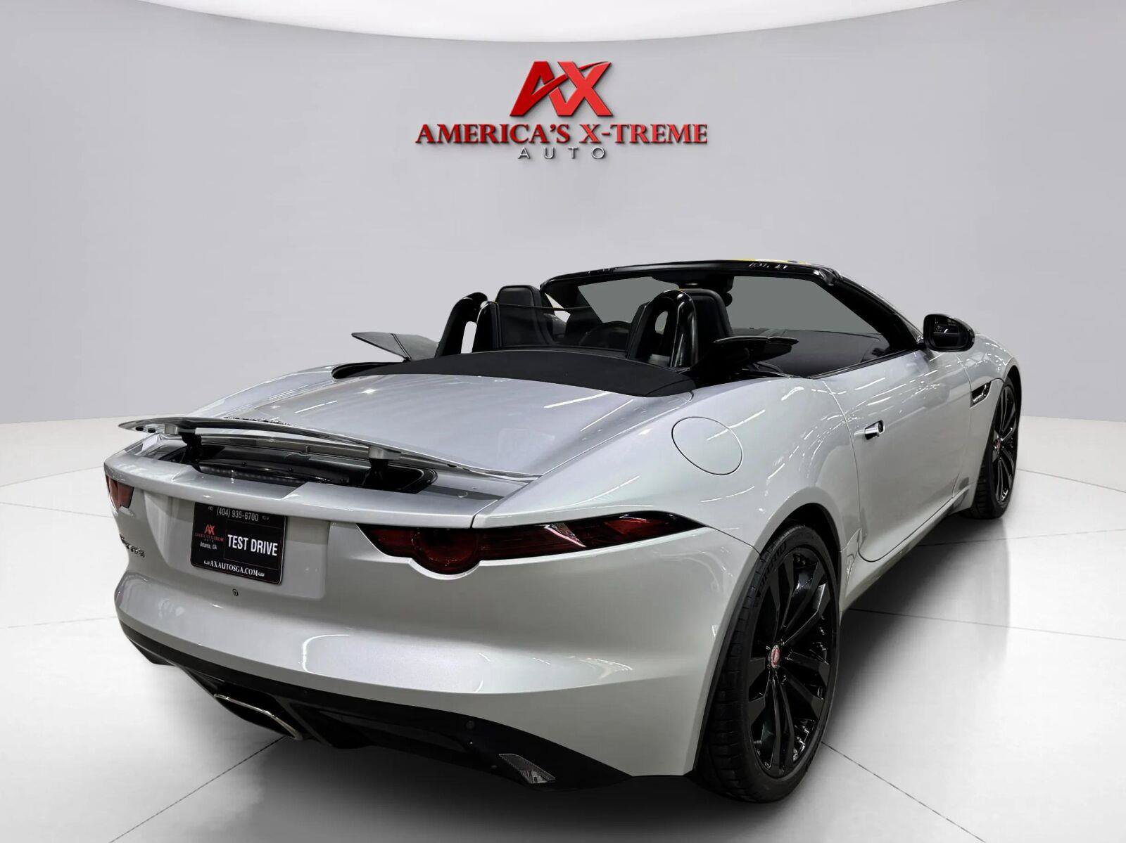 Used 2019 Jaguar F-TYPE Convertible RWD image 28