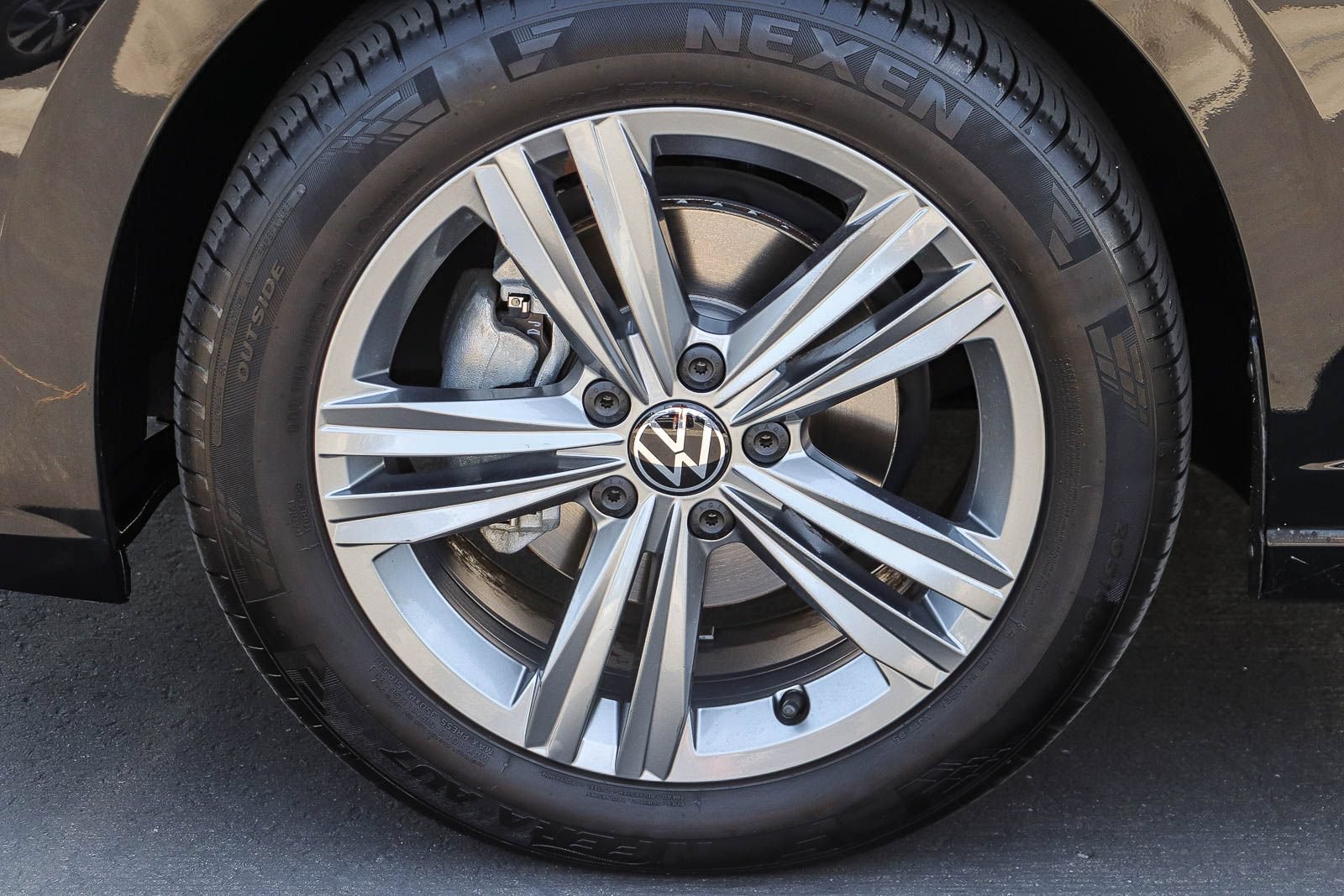 Used 2023 Volkswagen Jetta SE FWD image 12