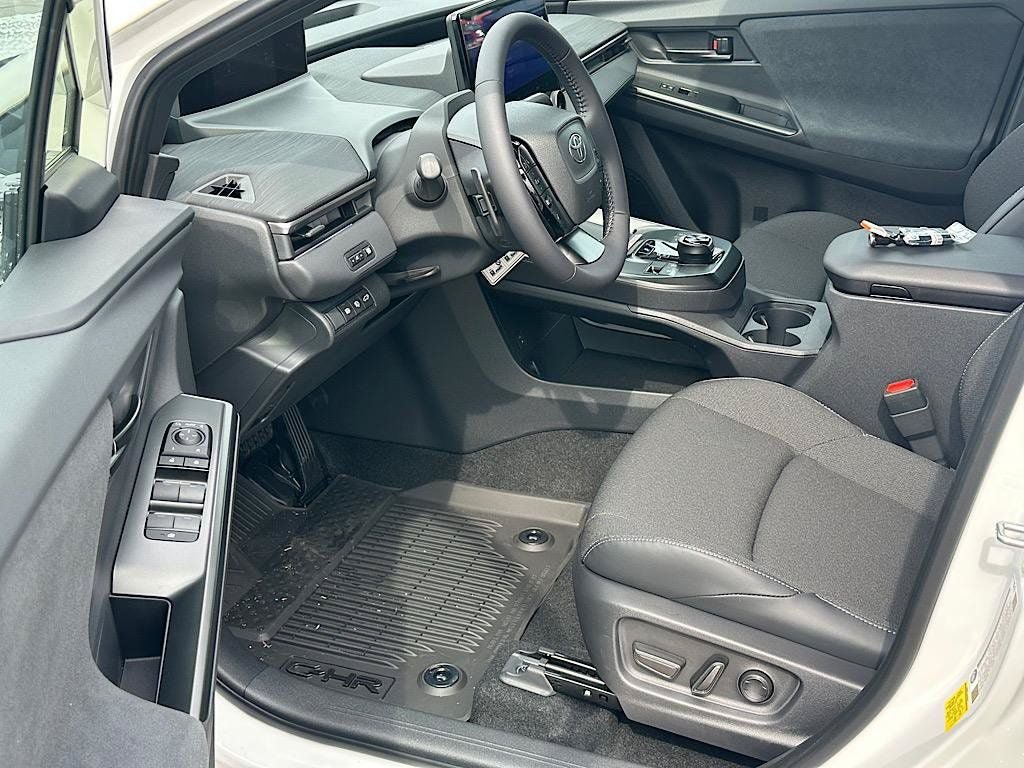New 2026 Toyota C-HR AWD/4WD image 7