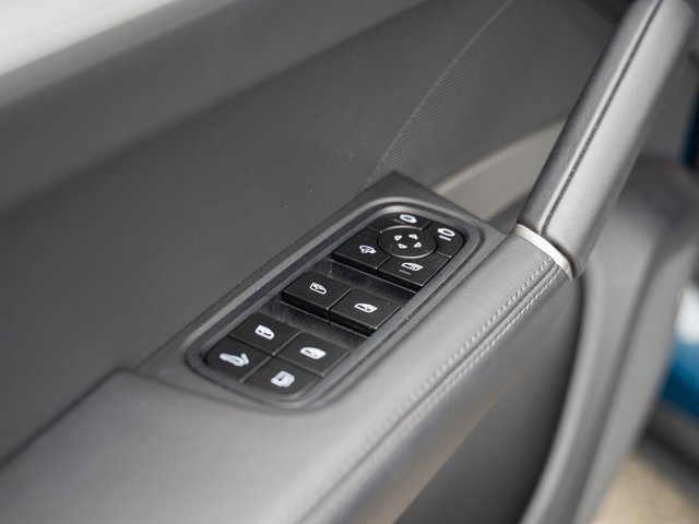 Certified 2024 Porsche Cayenne image 17