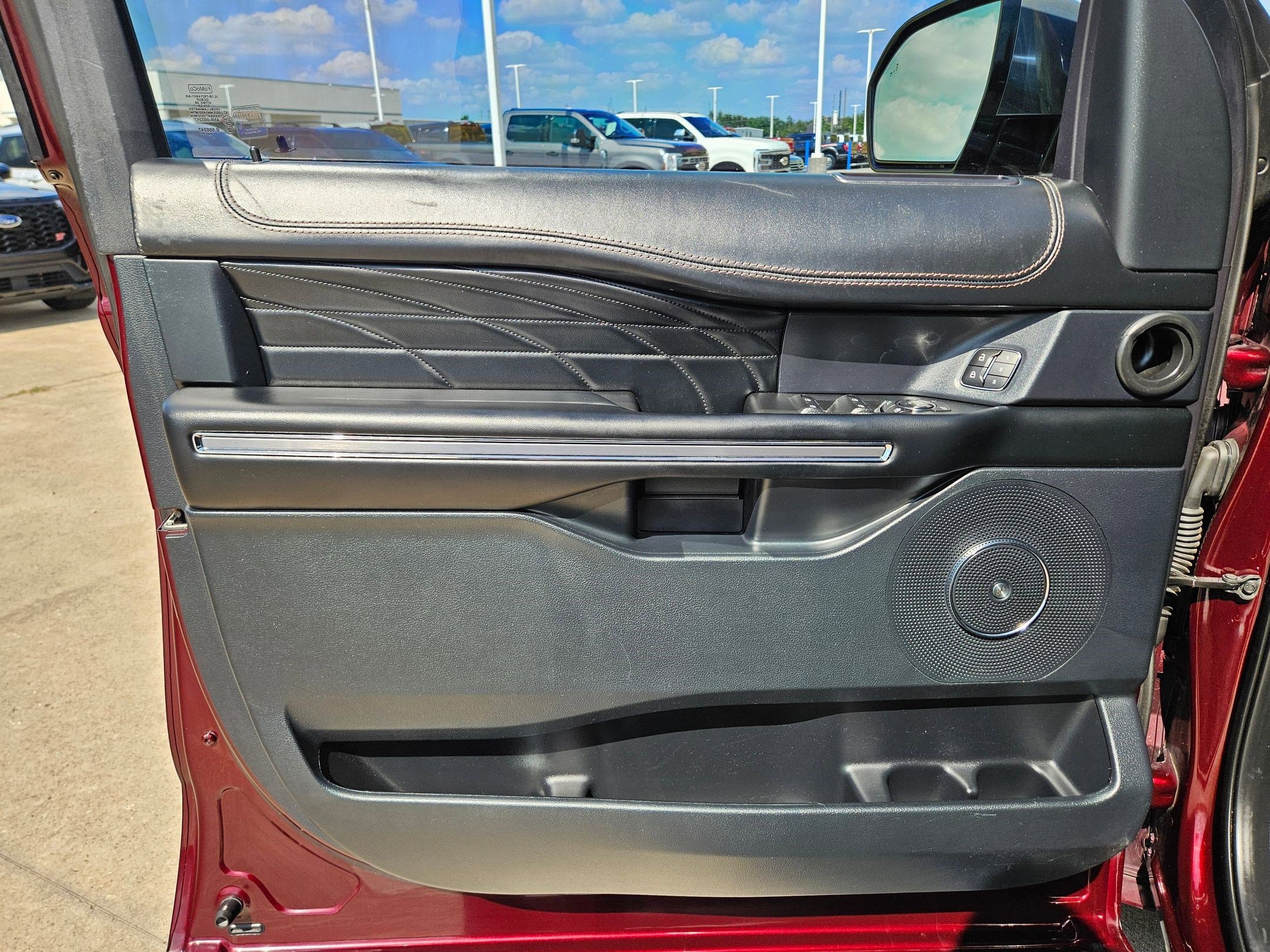 Used 2020 Ford Expedition Max Platinum RWD image 12