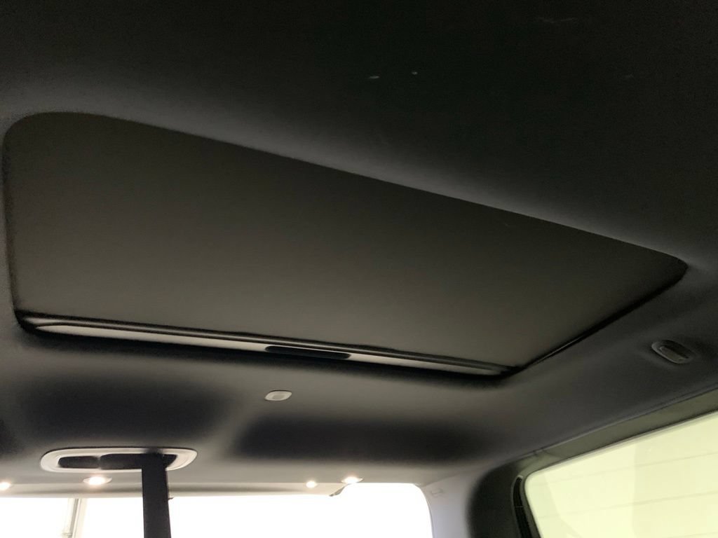 Certified 2025 Jeep Wagoneer Series II AWD/4WD image 17