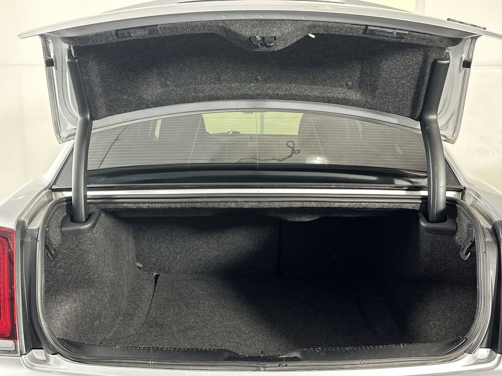 Used 2020 Chrysler 300 Touring w/ Sport Appearance Package image 29