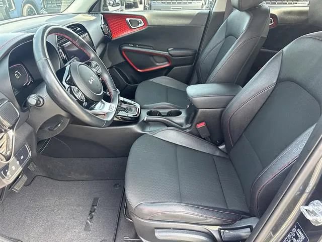 Certified 2024 Kia Soul GT-Line FWD image 9