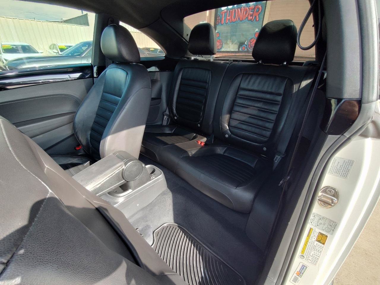 Used 2013 Volkswagen Beetle 2.0T FWD image 37
