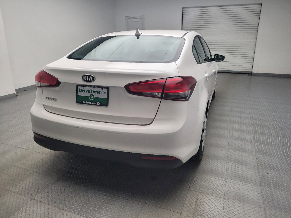 Used 2017 Kia Forte LX w/ LX Popular Package FWD image 7