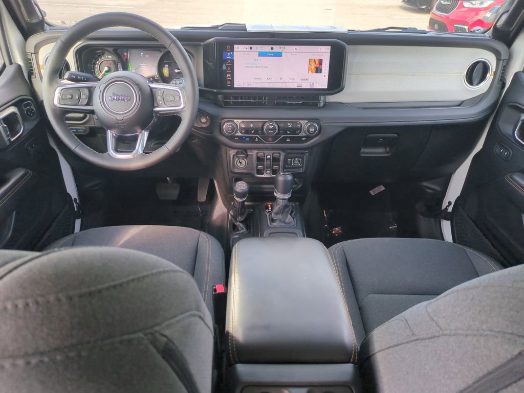 Used 2025 Jeep Wrangler Sahara 4xe image 19