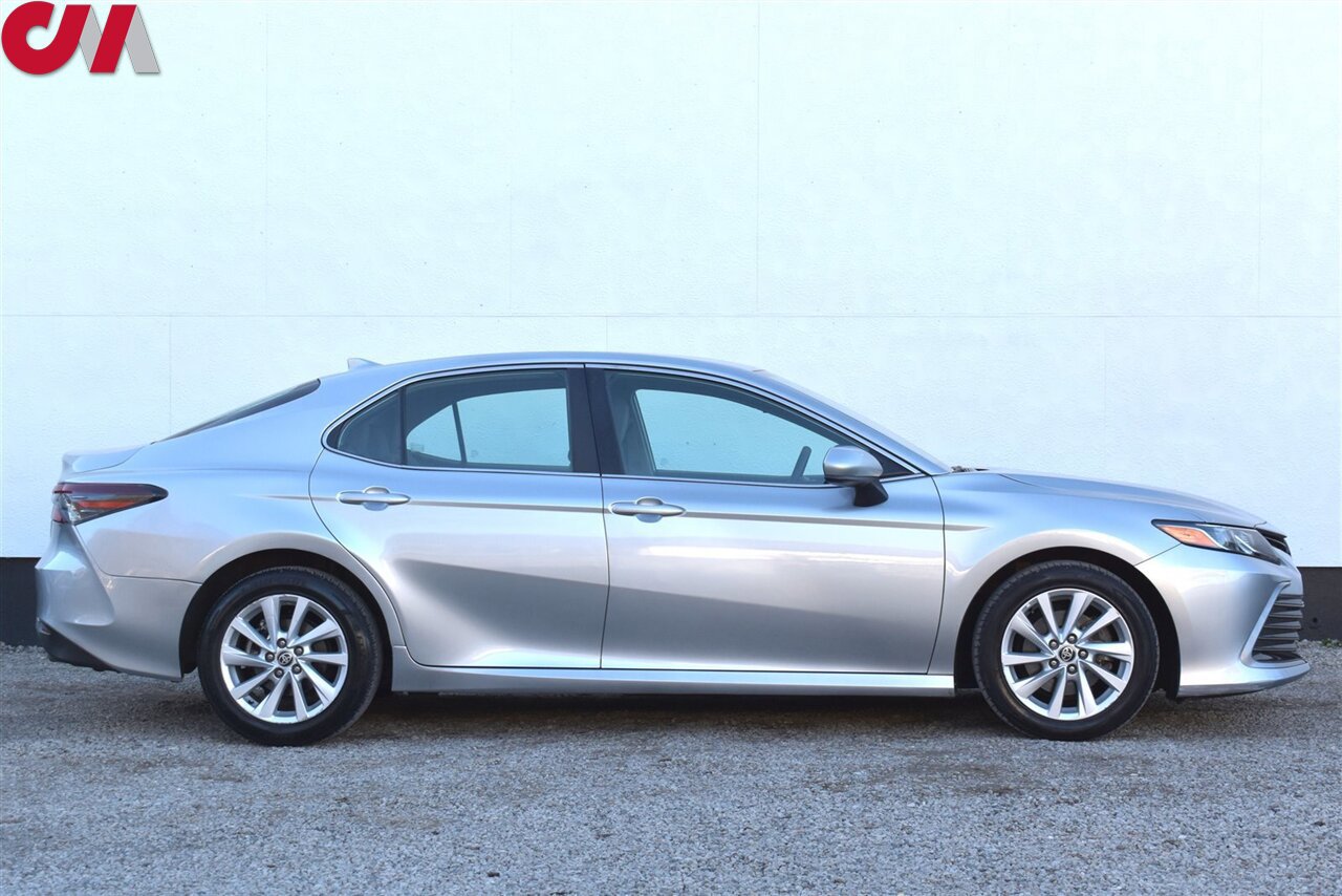 Used 2022 Toyota Camry LE AWD/4WD image 6