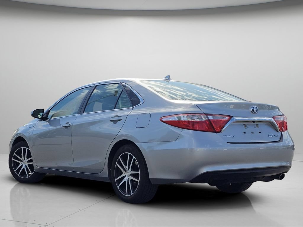 Used 2017 Toyota Camry XLE w/ Moonroof Package FWD image 22
