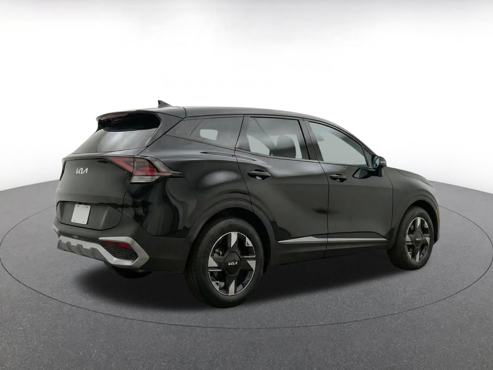 Used 2026 Kia Sportage LX FWD image 8