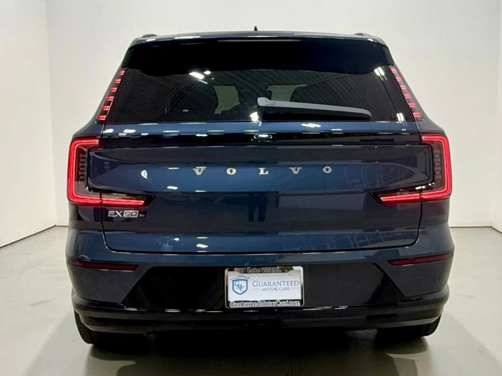 Used 2025 Volvo EX90 Ultra AWD/4WD image 16